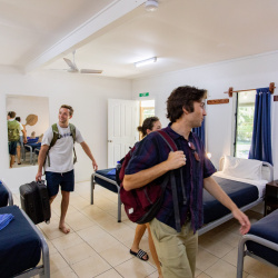 6- Dorm