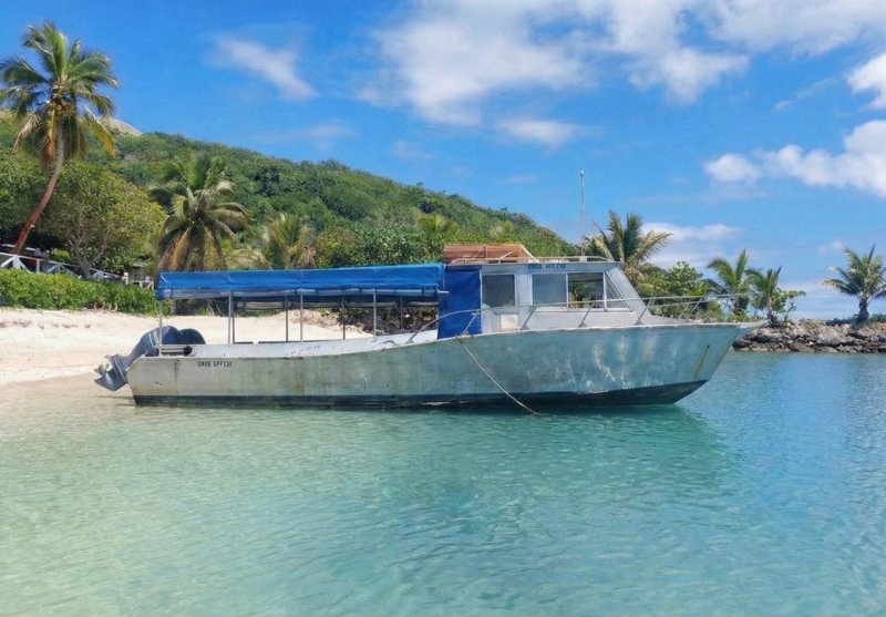 Auxilliary vessel at Coralview