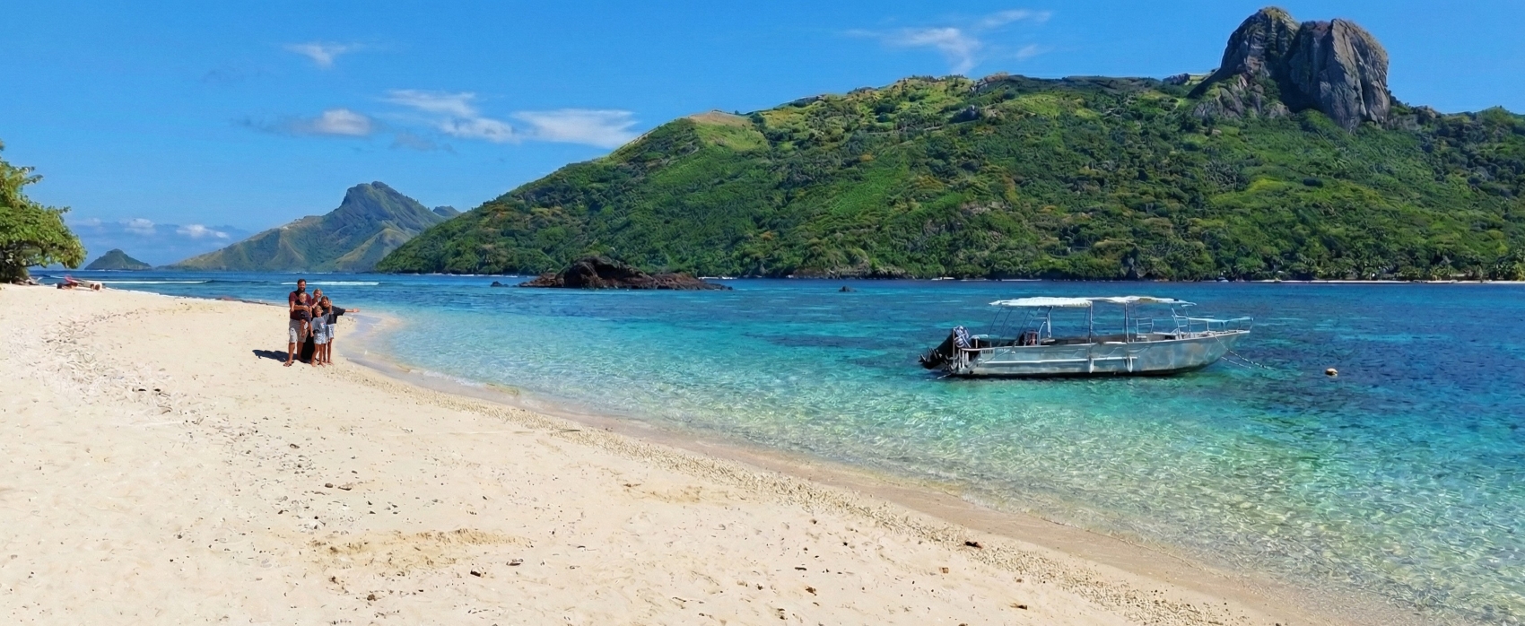 Visiting Kuata island Yasawa