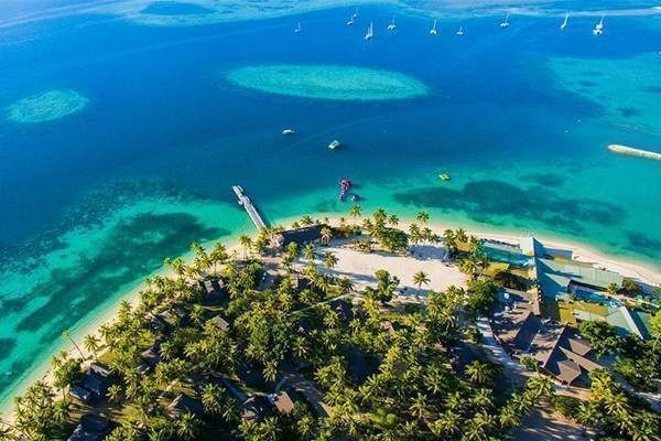 Beachcomber island Mamanuca islands